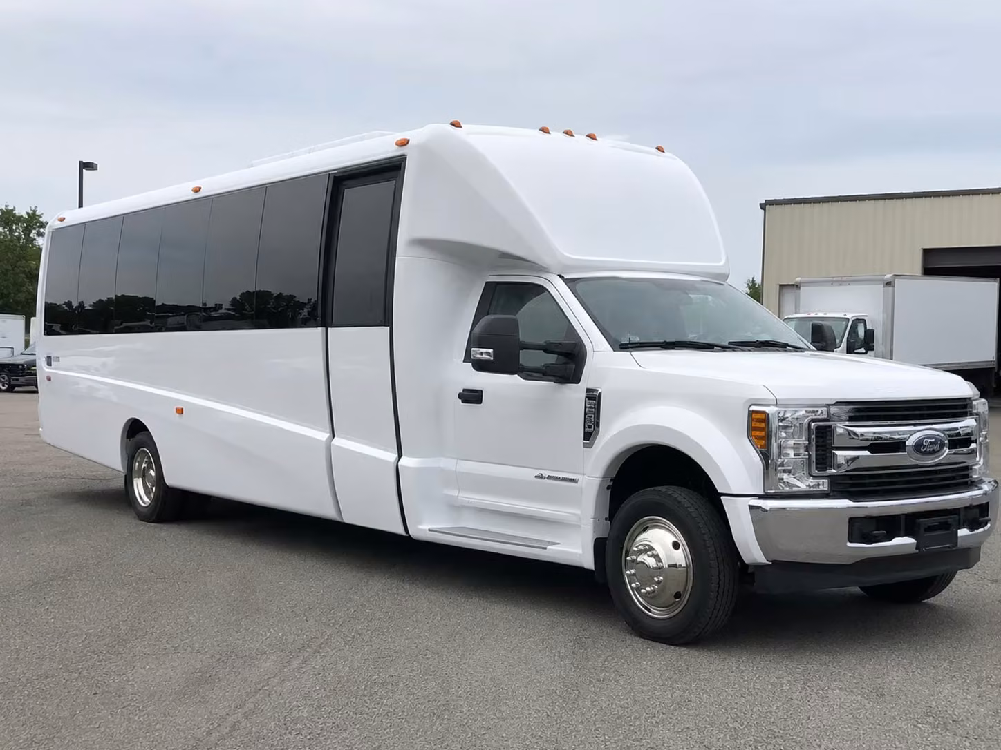 15 passenger minibus