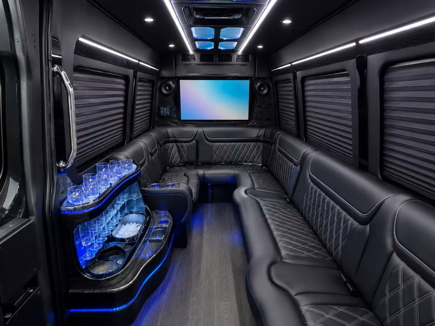 golf tournament and amateur sports event shuttles in tigard