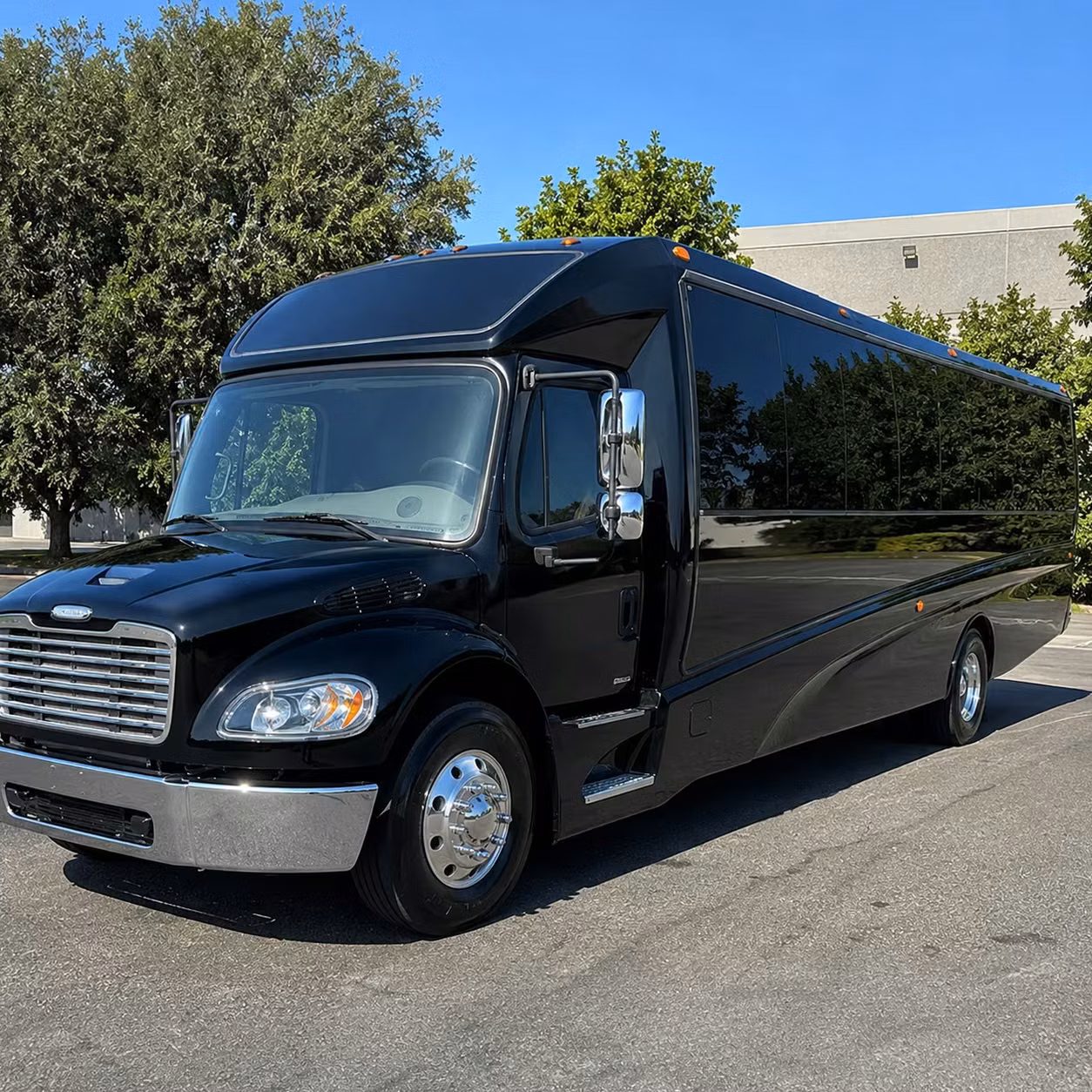 tigard 18 passenger minibus rental