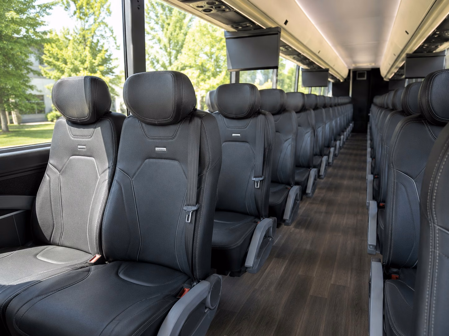 winery and vineyard tour transportation for tigard wedding parties